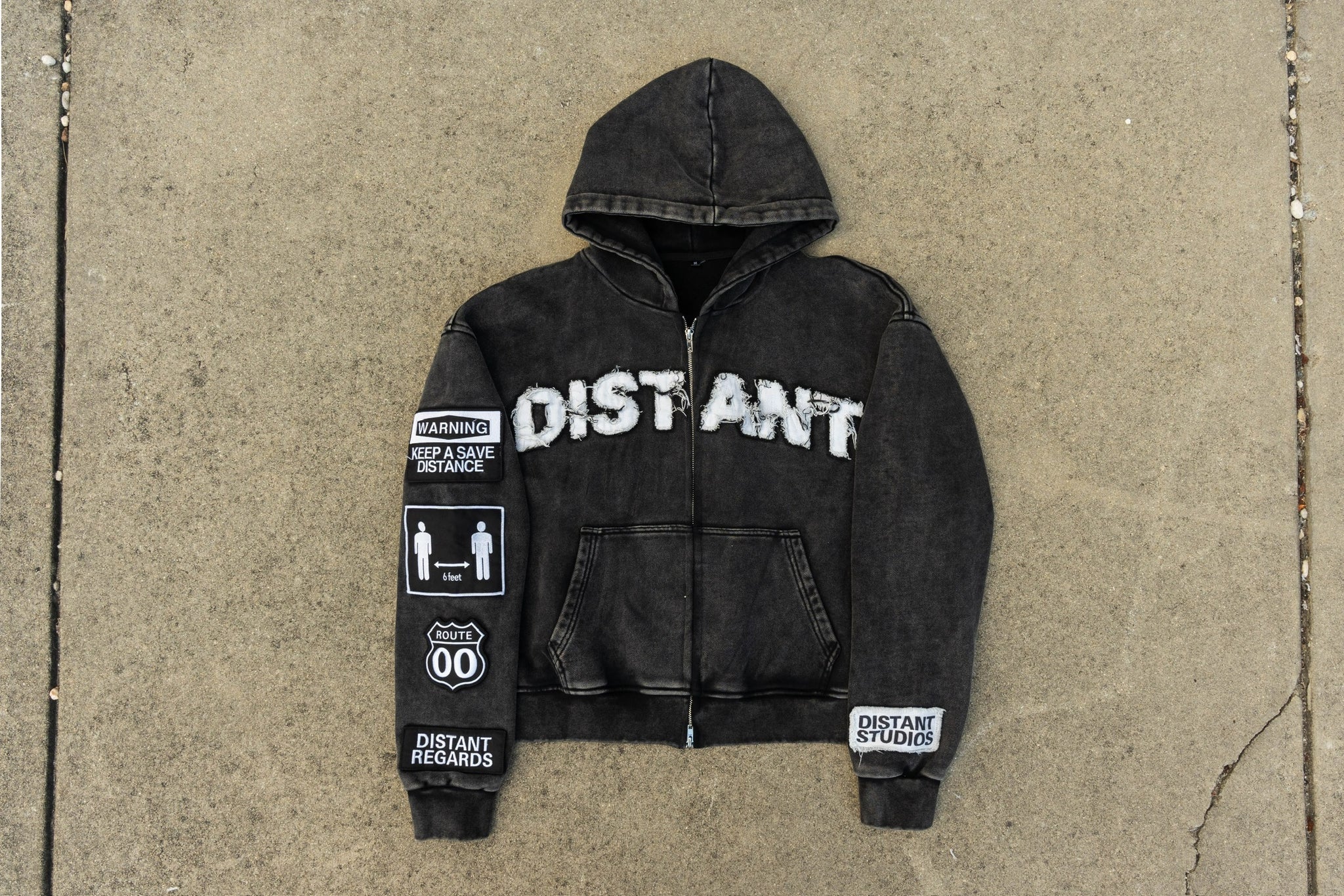 BLACK TRACKSUIT