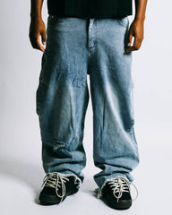 BLUE ESSENTIAL JEANS