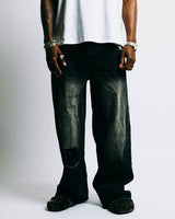 BLACK ESSENTIAL JEANS