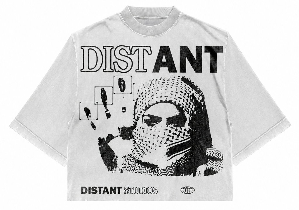 DISTANT WHITE TEE